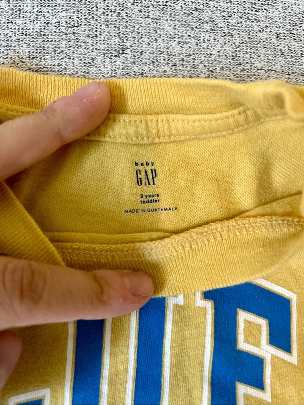 babyGap x Bluey Graphic Tee Mustard Yellow 3T, Gap Kids Toddler Fashion